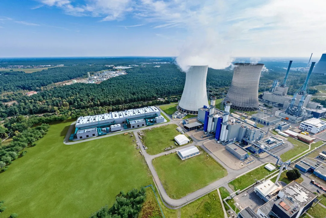 RWE secures approvals for giant green hydrogen project in Germany 