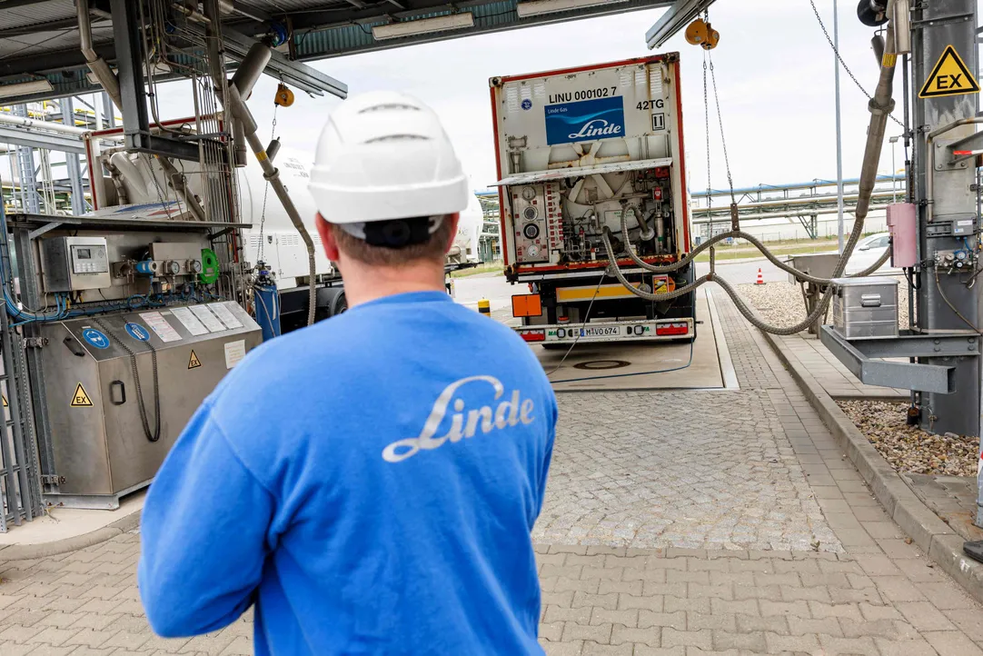 ExxonMobil to offtake and store Linde s carbon dioxide emissions