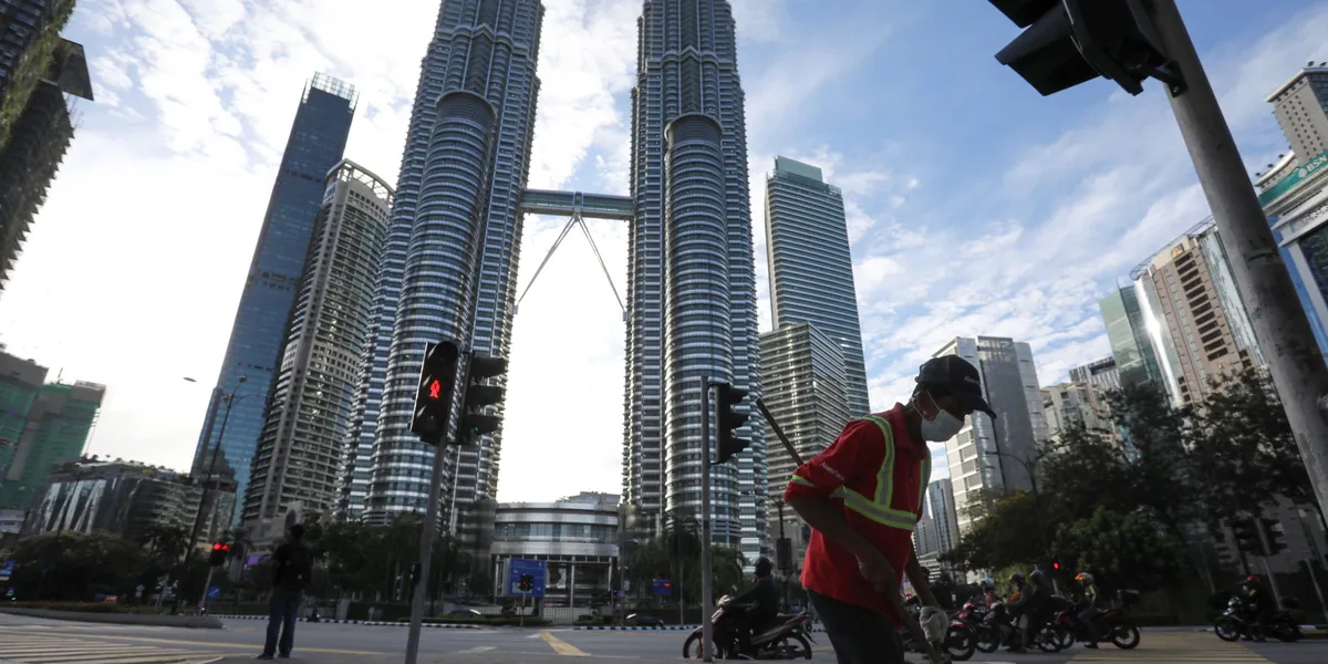 Petronas ex-manager charged with corporate espionage
