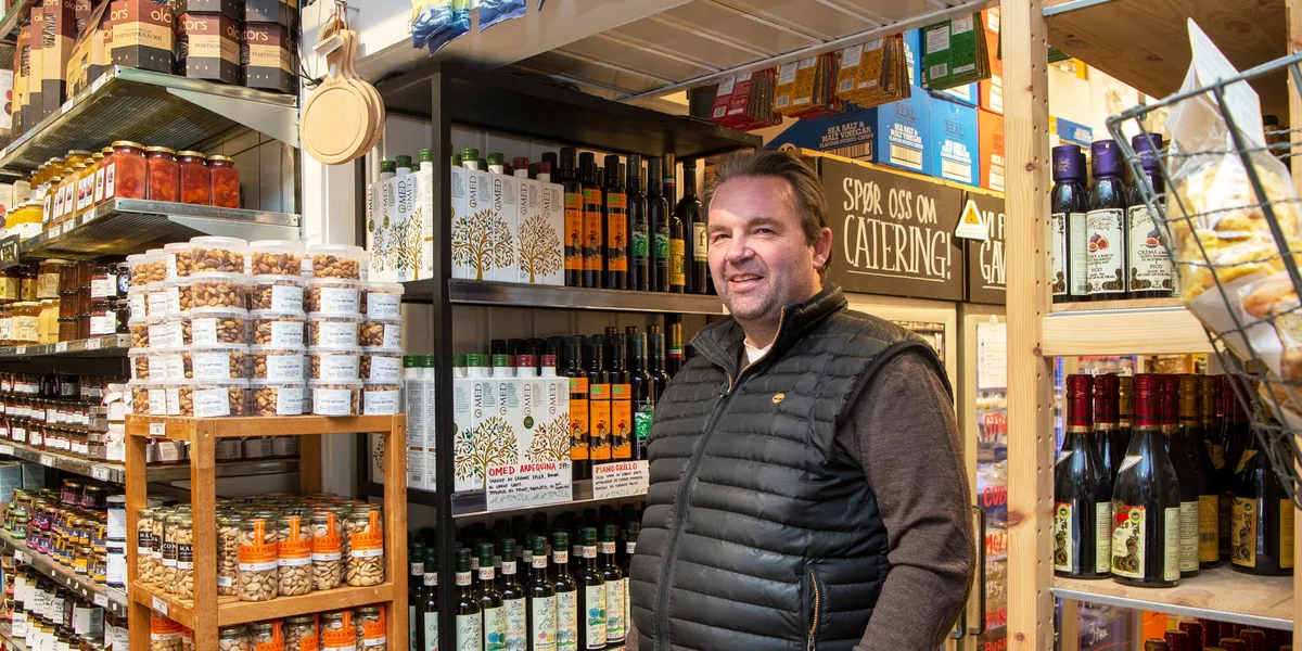 Gutta på Haugen solgte eksklusive matvarer for 90 mill. i 2024: – Skutt fra hofta i alle år