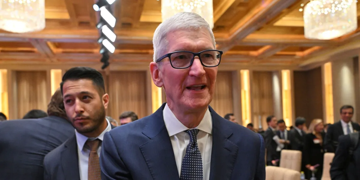 Apple med sjarmoffensiv i Kina før Trumps tollbølge