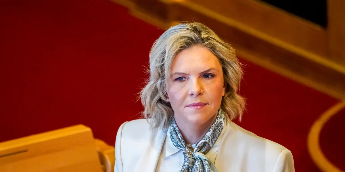 Frp reagerer kraftig etter Høyres vedtak om å jobbe for EU-medlemskap