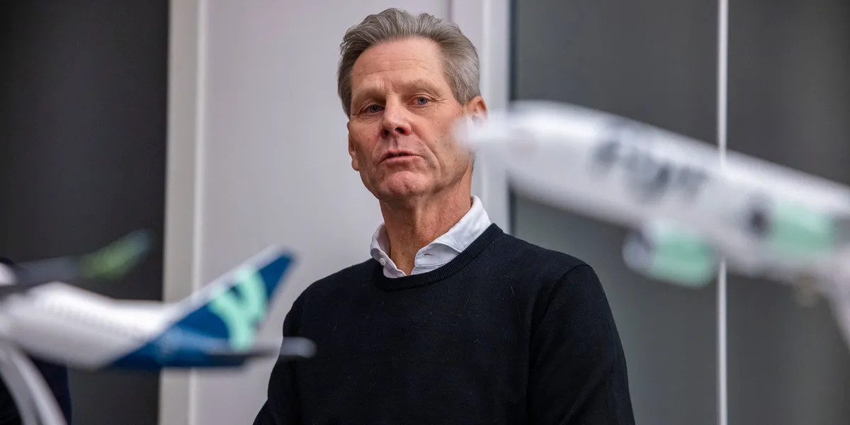 Flygründer Erik Braathen vil selge eiendom for 300 mill. og vurderer Norge-exit