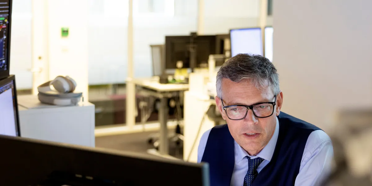 Analysesjef om dagens oljepris: – Ekstremt avslappet