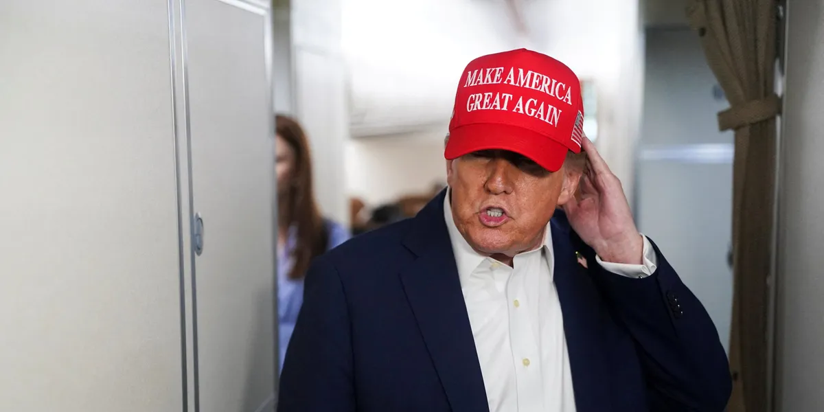 Trump sender ut tollbrev til 12 land mandag – vil ikke si hvilke