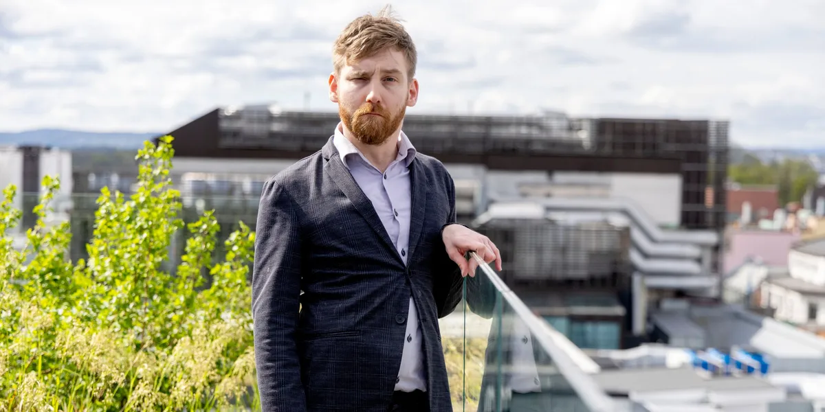 EY-konsulenten ut mot «hissig» debatt: – Ikke riktig at noen blir ekskludert, eller får det verre, dersom noen blir inkludert