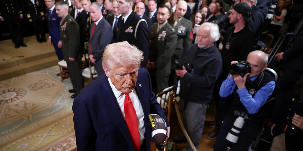 Tross trusler mot Fed-sjefen: Økonomer har ingen tro på Trumps rentedrøm