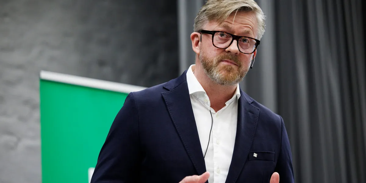 Refser regjeringen etter Equinor-vedtak: – Ap har gitt opp styringen av lederlønninger