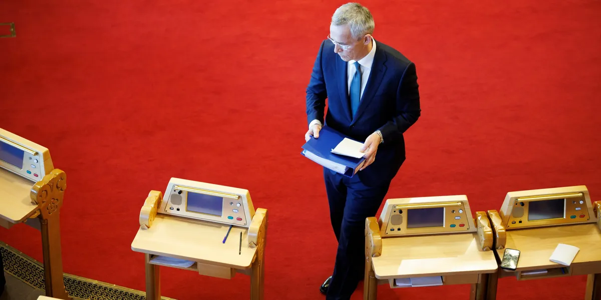 Stoltenberg legger frem melding om Oljefondet: – Vi beholder roen
