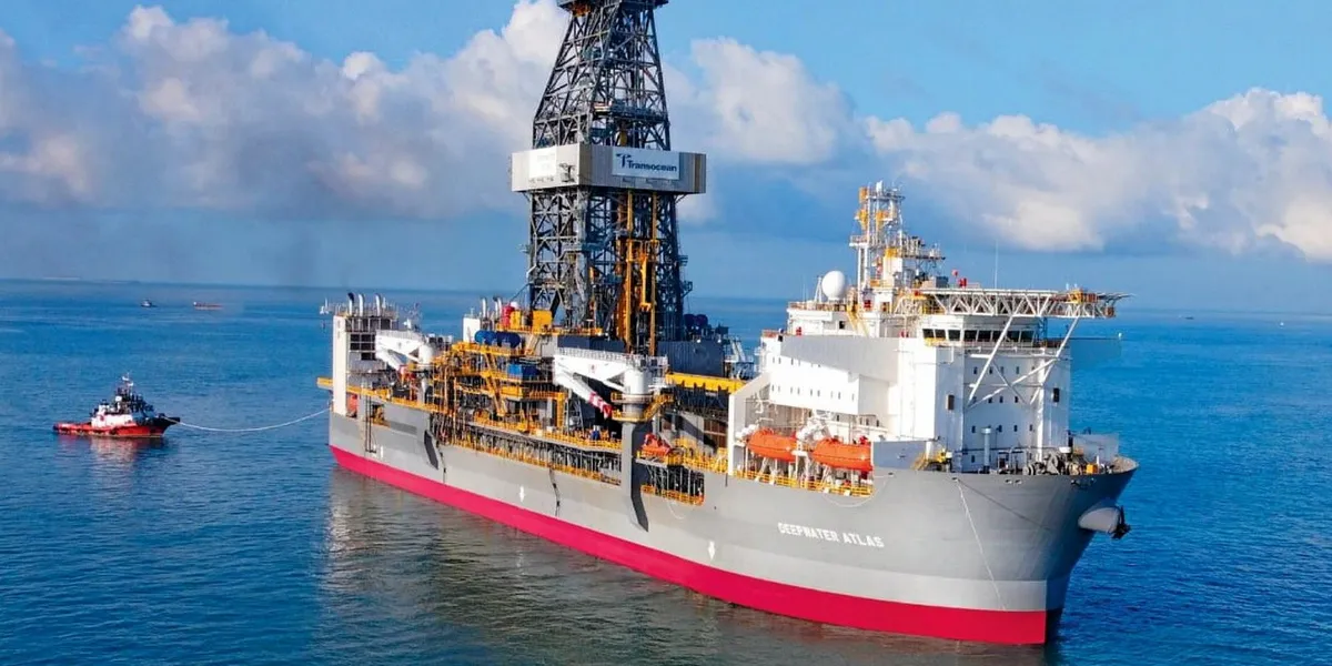 ホットセール - アートトラベルシューズ Drillship delight: delivered giants deep-water two of First その他