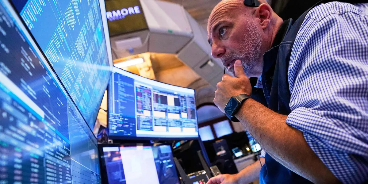 Wall Street starter halvåret med børsfall – Tesla faller