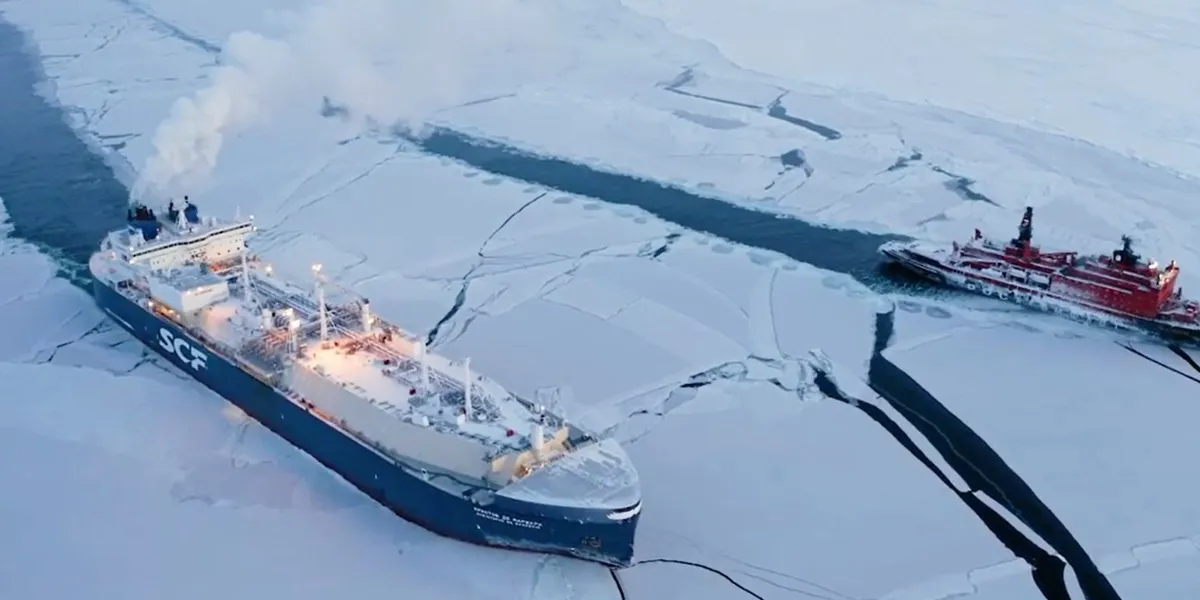 Shadow fleet LNG carriers manoeuvre as sea ice coverage delays Arctic ...