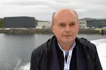 Marco Sormani er medgründer, medeier og daglig leder i Varenne Capital Partners i Paris. Salmars milliardsatsing, slakteriet og foredlingsanlegget Innovanor på Senja, i bakgrunnen.