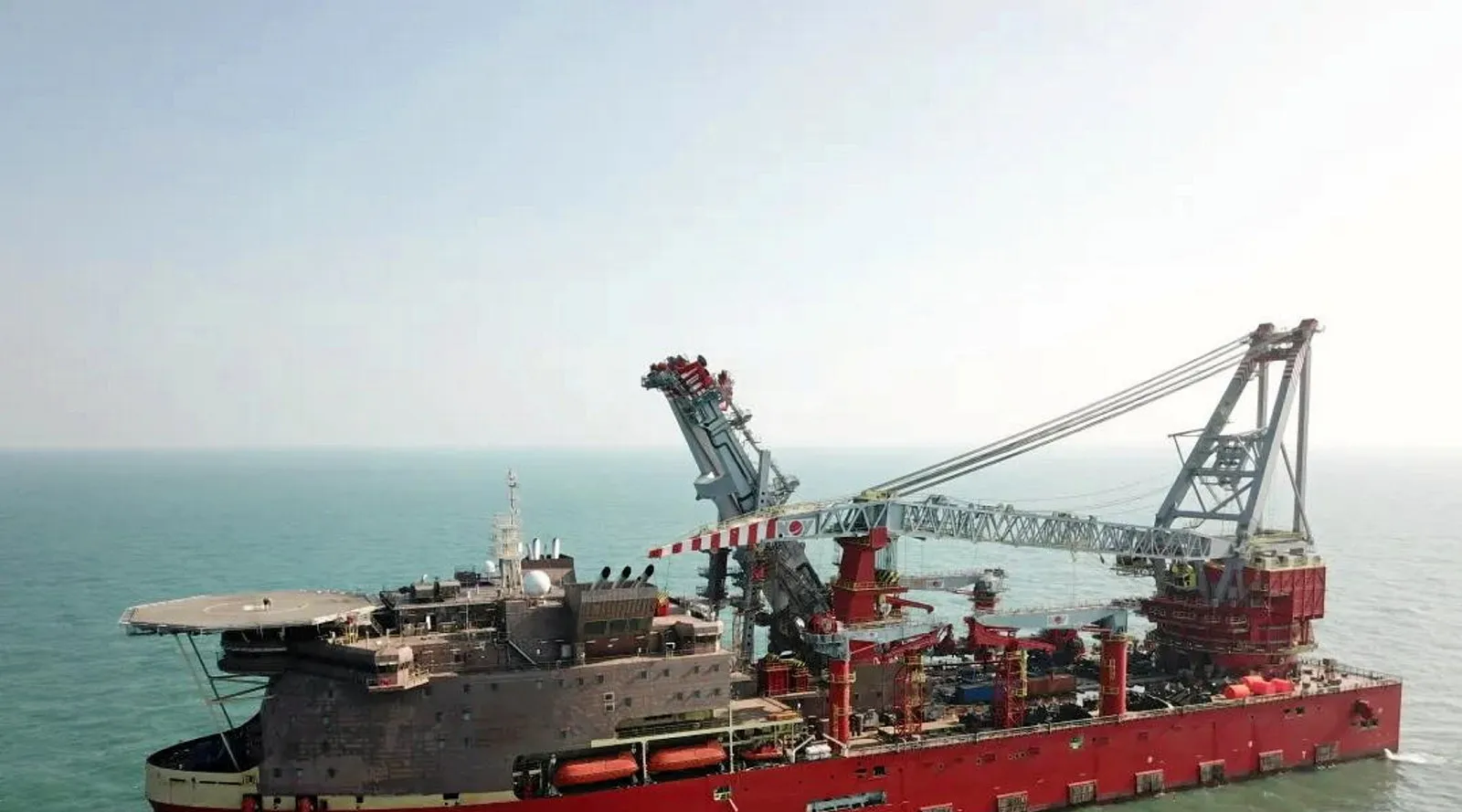 Chinese yard completes sea trial for deep-water pipelay vessel 