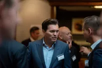 – Dette skyldes at en del hobbyinvestorer aldri regner på hva en aksje er verdt, sier investor Arne Fredly om de som er overrasket over nedturen i aksjemarkedet.