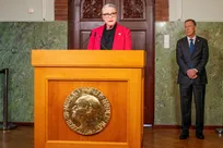 At «Norges pris for likt og ulikt i Nobels navn» brukes til beste for pressefrihet er ikke uten videre galt, bare målet er å fri verden fra militarismens jerngrep, skriver artikkelforfatter Fredrik S. Heffermehl. Her Berit Reiss-Andersen, leder av den norske Nobelkomiteen.