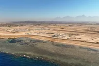 Una toma aérea de la construcción en curso en el complejo de hidrógeno verde y amoníaco de Neom en Arabia Saudita.