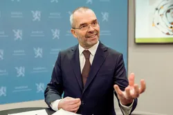 Ragnar Torvik ved NTNU, her avbildet i Finansdepartementet mandag.