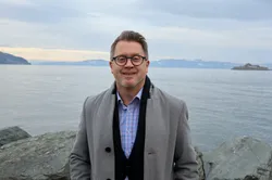 Øyvind André Haram er spent på kor lenge det går ut i neste veke, før han hentar fram mobilen...
