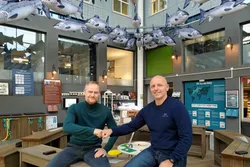 Jarle Solemdal (t.v.) og Geir Wenberg sammen da det ble kjent at Solemdal tok over roret i Salten Aqua i november 2020.