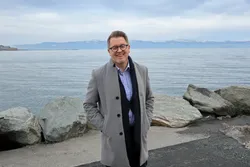 Øyvind André Haram er aktiv på Twitter, men meiner det er vanskelegare å meina ting i dag. – Definitivt, for det du kan ikkje ha noko feil. Det trur eg er litt av grunnen til at så få har lyst å bli politikarar. I tillegg til at det har blitt slik at ålmenta skal vita alt om offentlege personar.